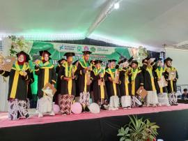 Pelepasan murid kelas VI MIM Macanmati